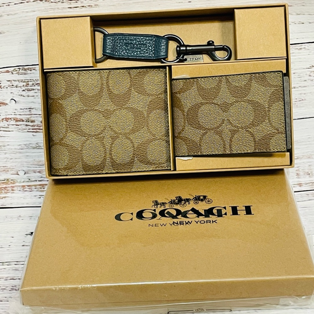 NWT Coach Boxed 3 In 1 Wallet Gift Set In Colorblock Signature Canvas